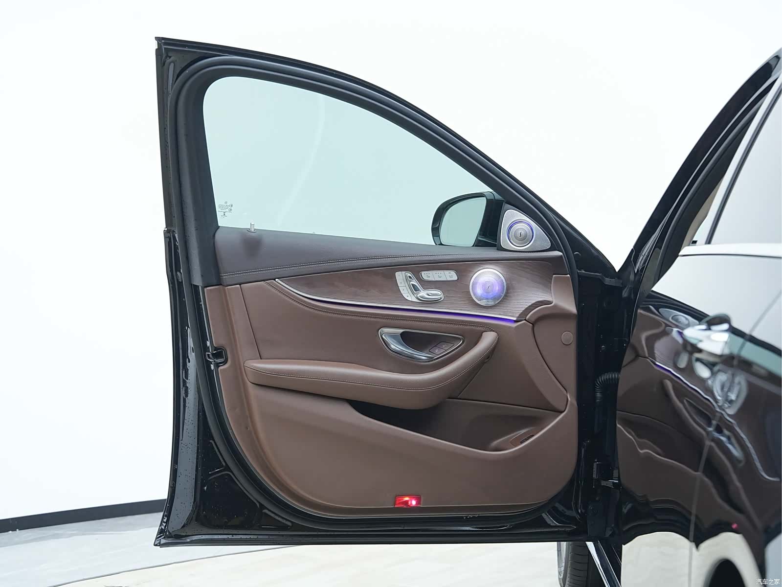 Mercedes-Benz E-Class, 2020 20