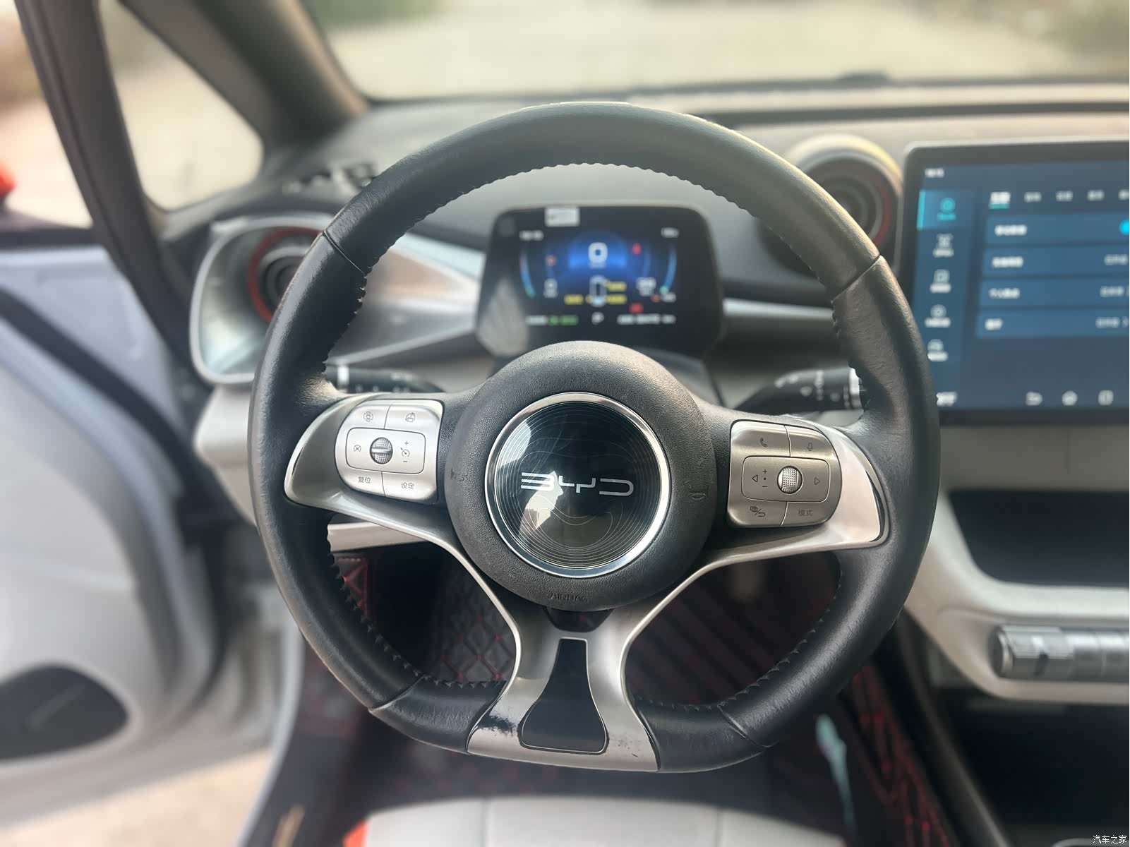 BYD Dolphin, 2021 27