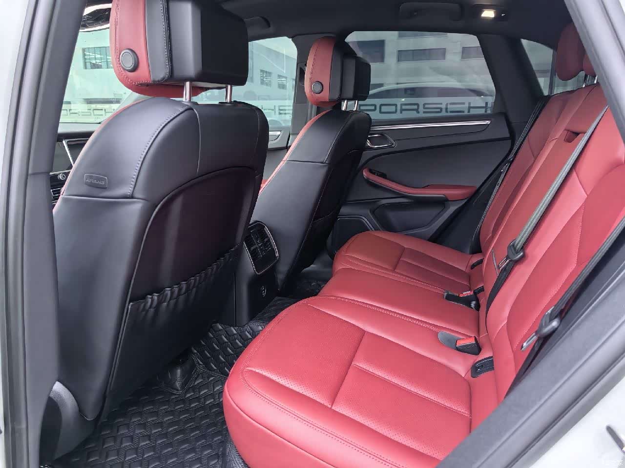 Porsche Macan, 2024 22