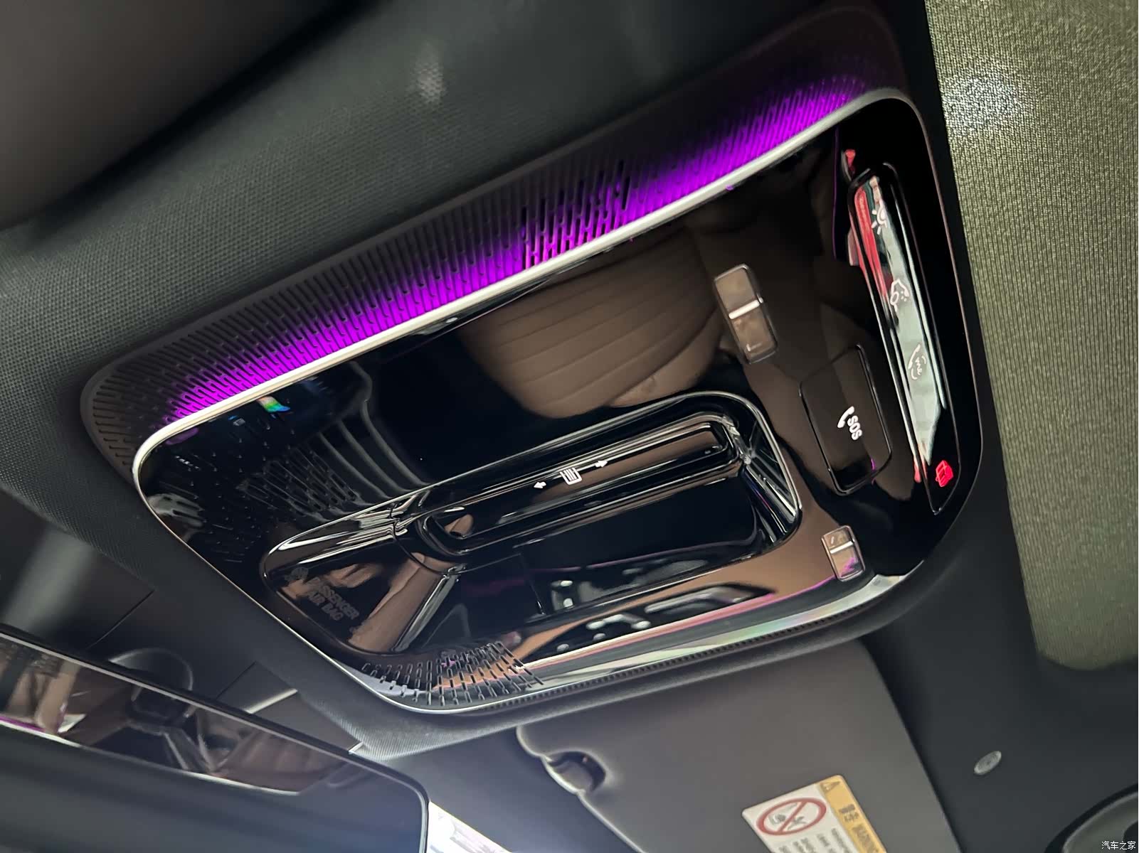 Mercedes-Benz E-Class, 2024 48