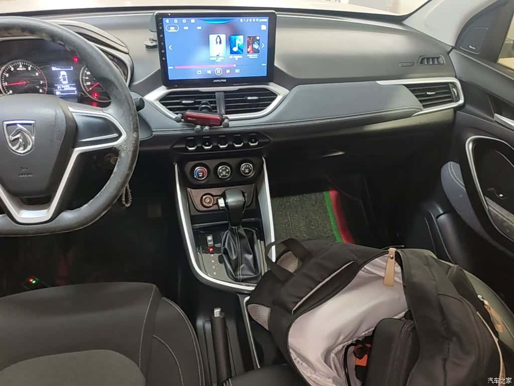 Wuling 530, 2019 13