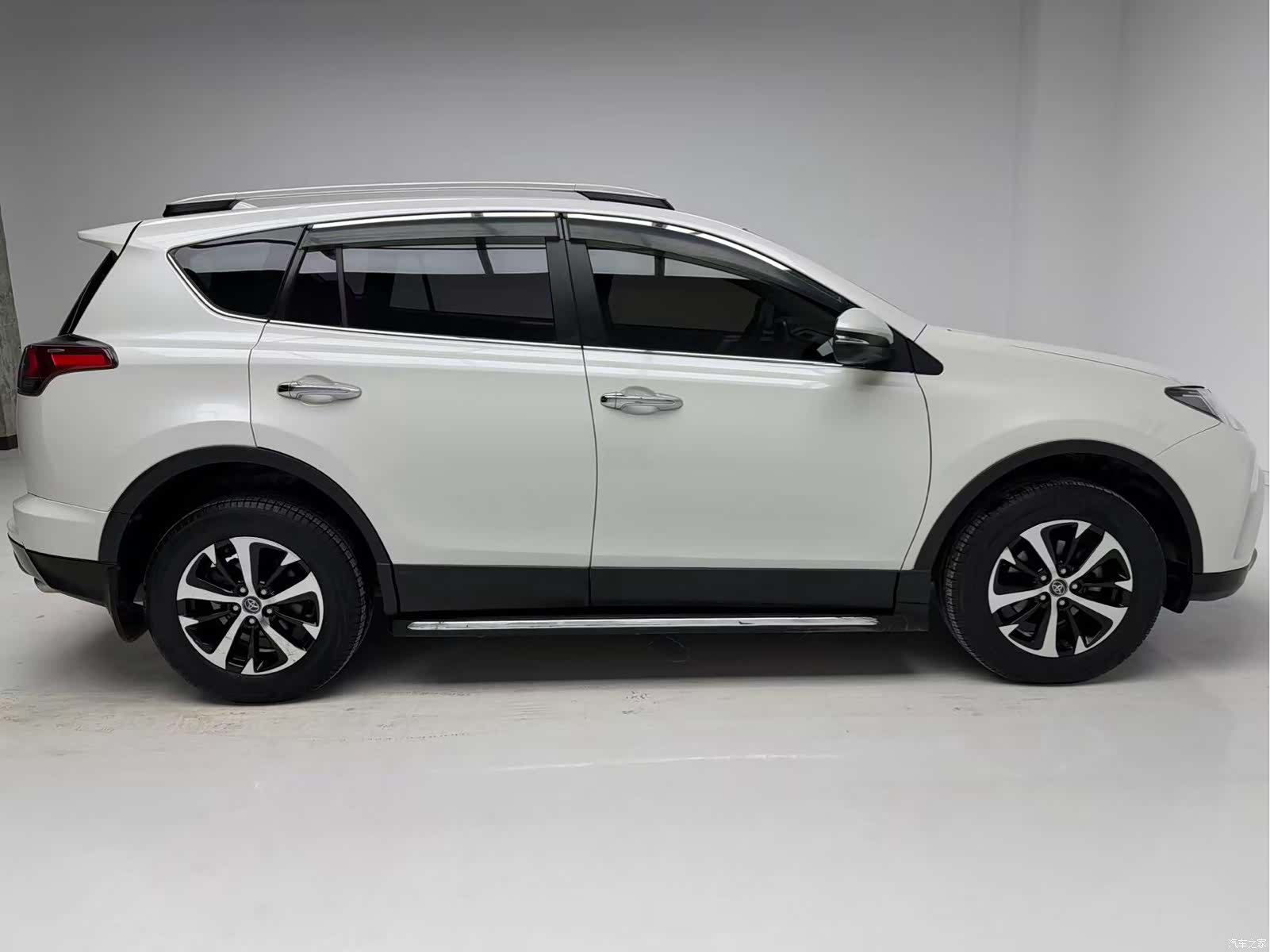 Toyota RAV4, 2017 7