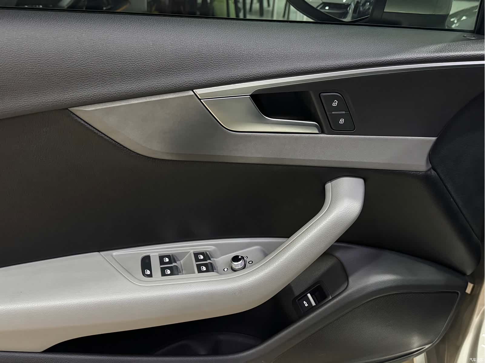 Audi A4L, 2017 7
