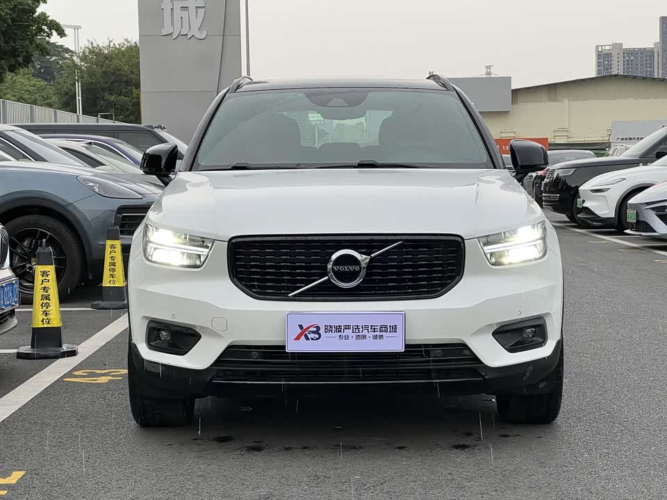 Volvo XC40