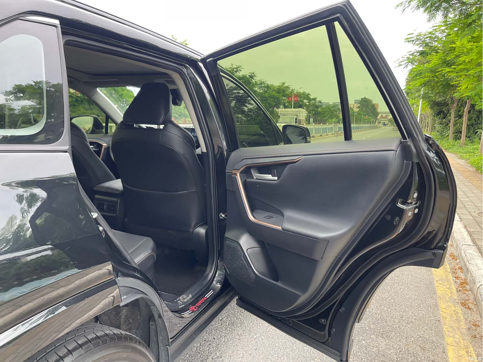 Toyota Wildlander, 2024 17