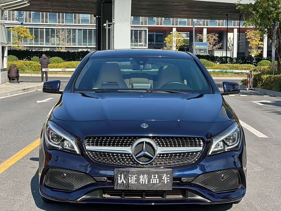 Mercedes-Benz CLA