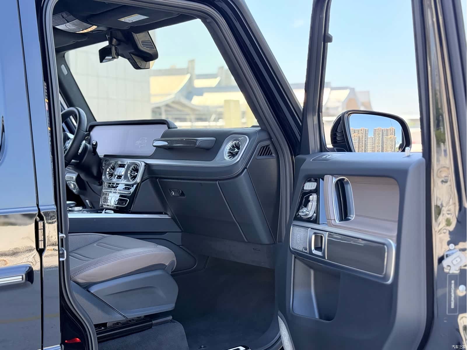 Mercedes-Benz G-Class, 2023 6