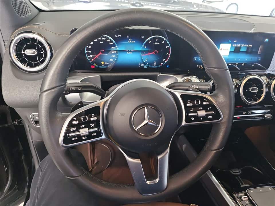 Mercedes-Benz GLB