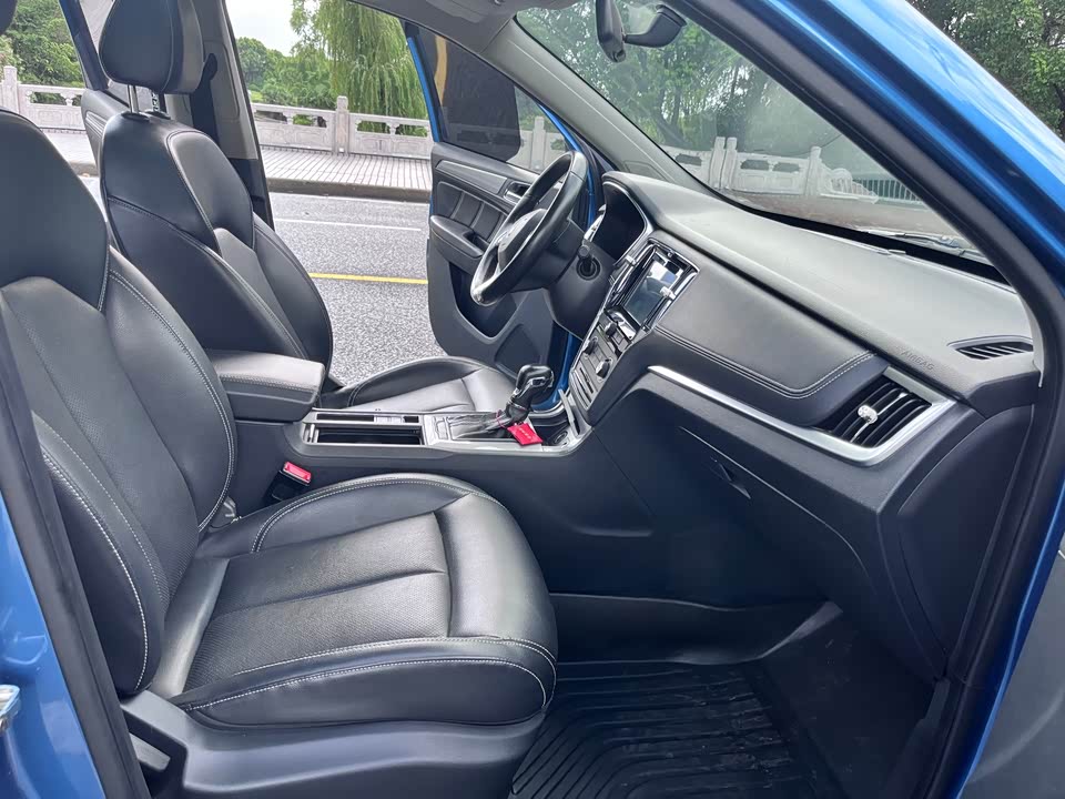 Roewe RX5 Roewe RX5