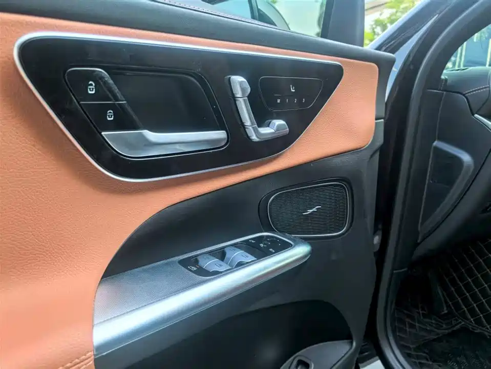 Mercedes-Benz GLC Mercedes-Benz GLC