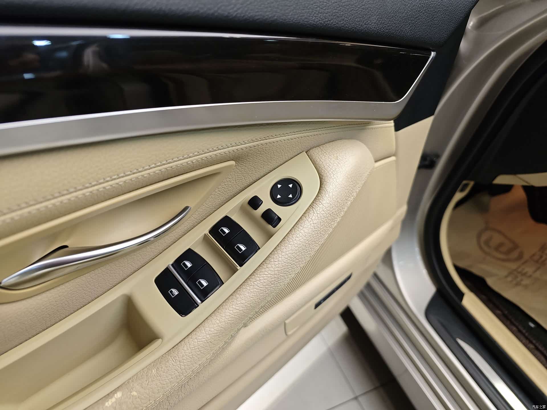 BMW 5 Series, 2013 10