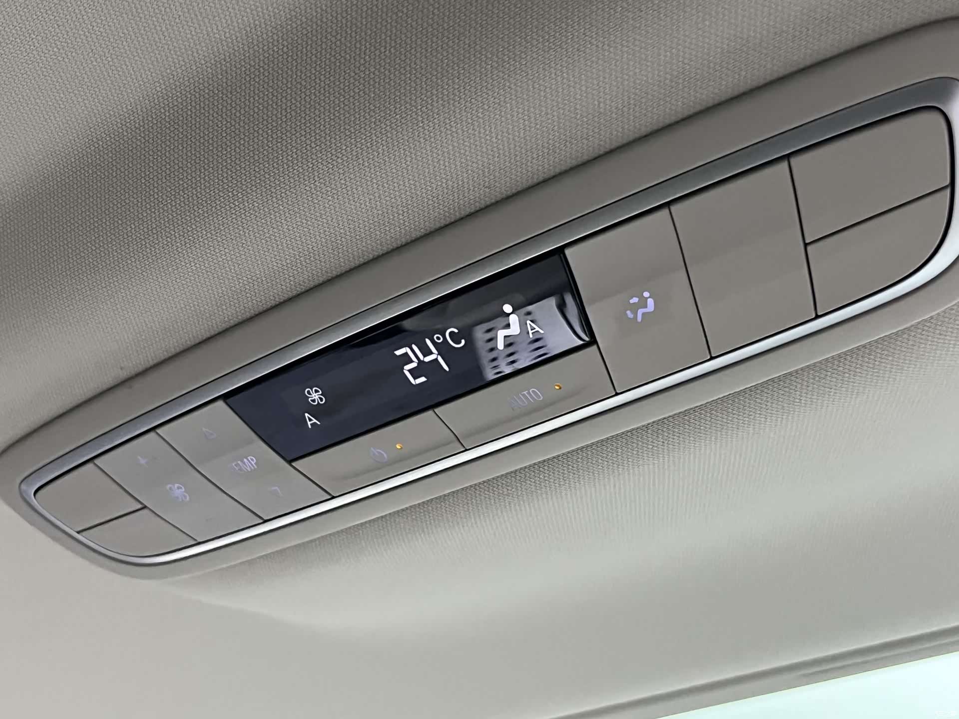 Buick GL8, 2019 12