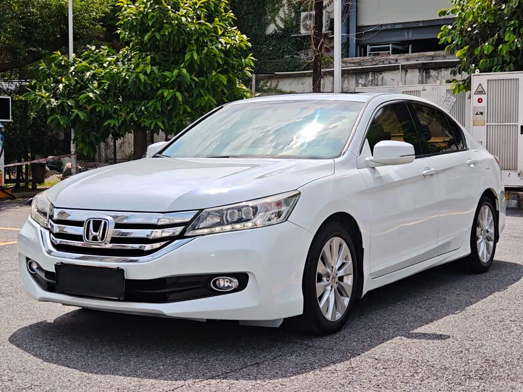 Honda Accord 2014 2.4L EXN Luxury