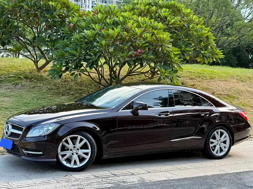 Mercedes-Benz CLS