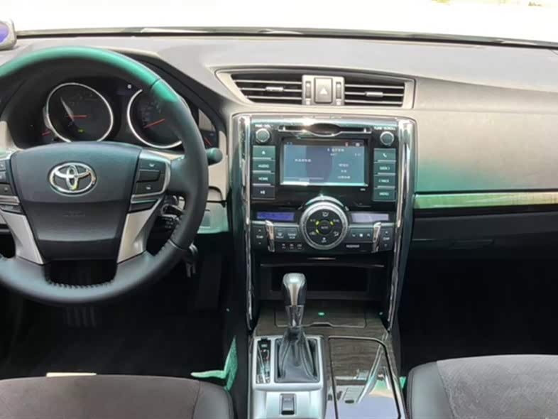Toyota Reiz Toyota Reiz