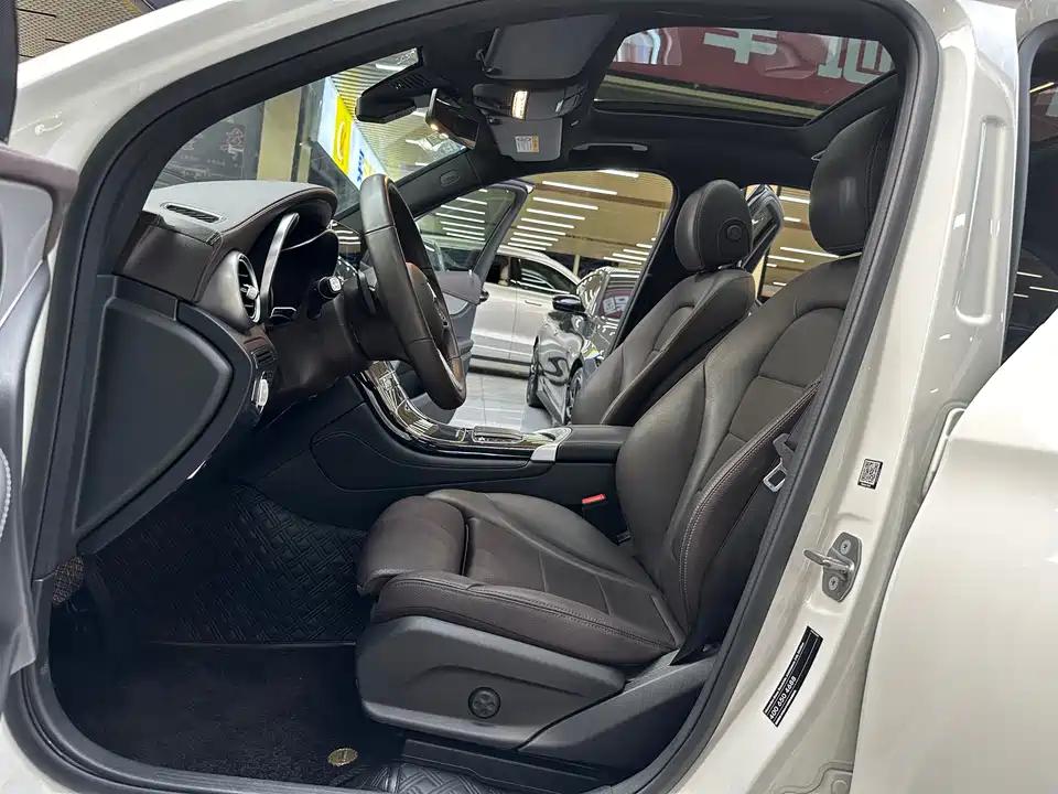 Mercedes-Benz GLC Mercedes-Benz GLC