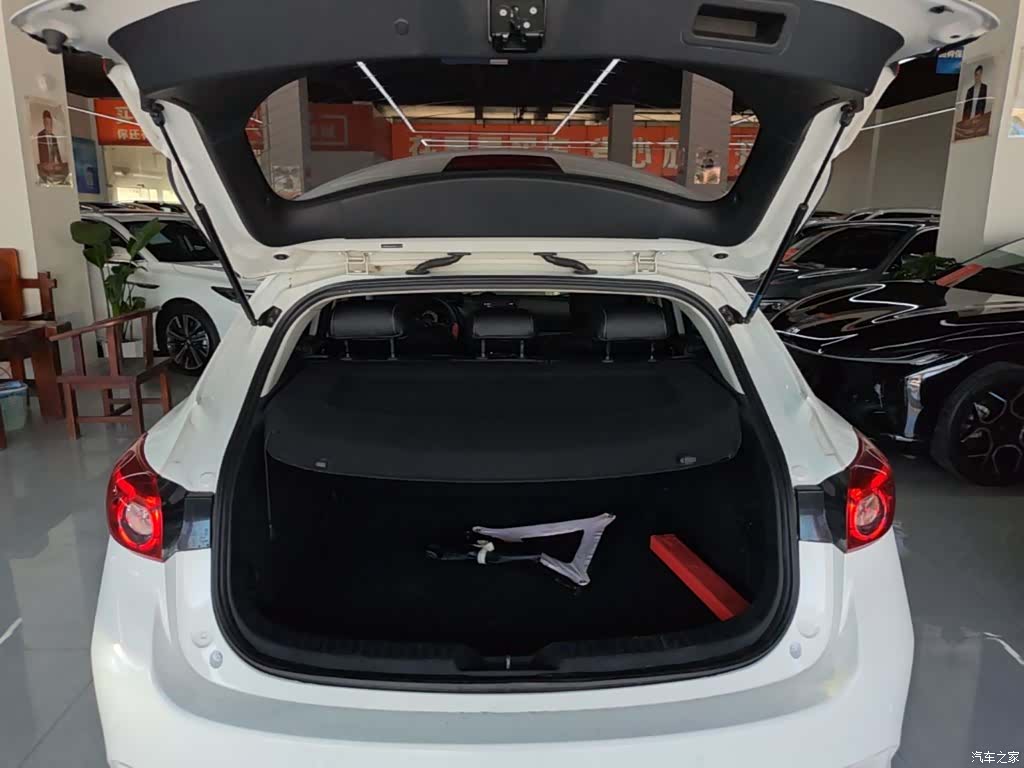 Mazda Mazda3, 2017 19