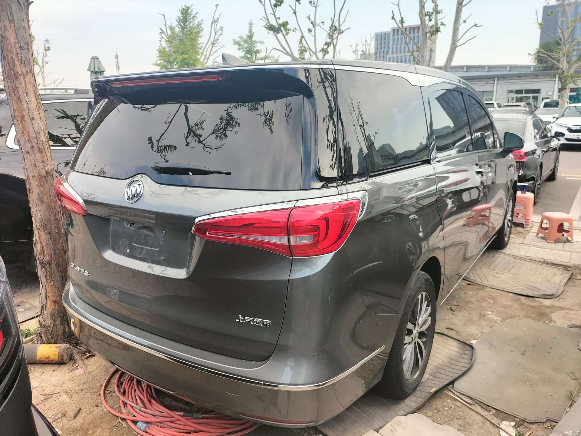 Buick GL8, 2018 3