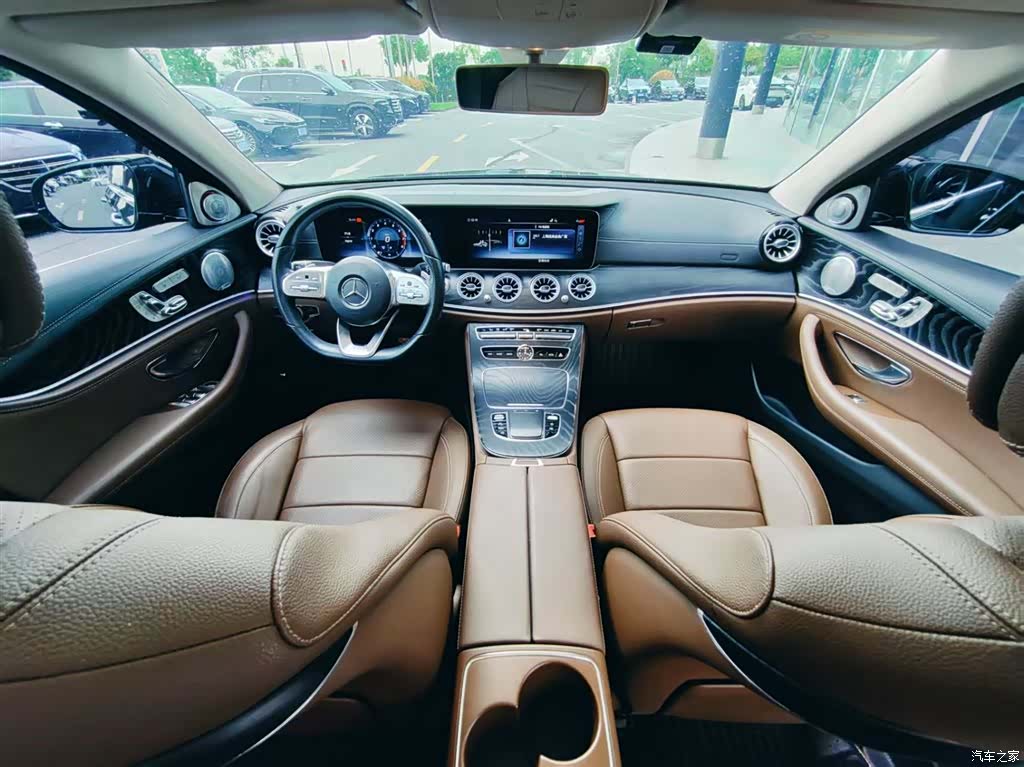 Mercedes-Benz E-Class, 2019 17