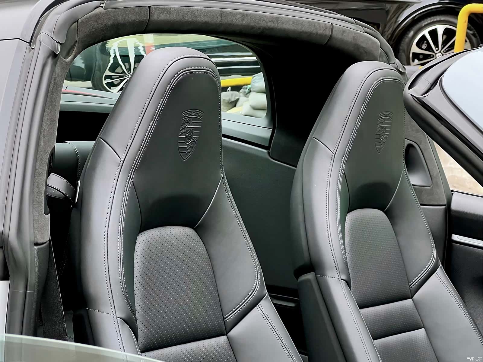 Porsche 911, 2023 8
