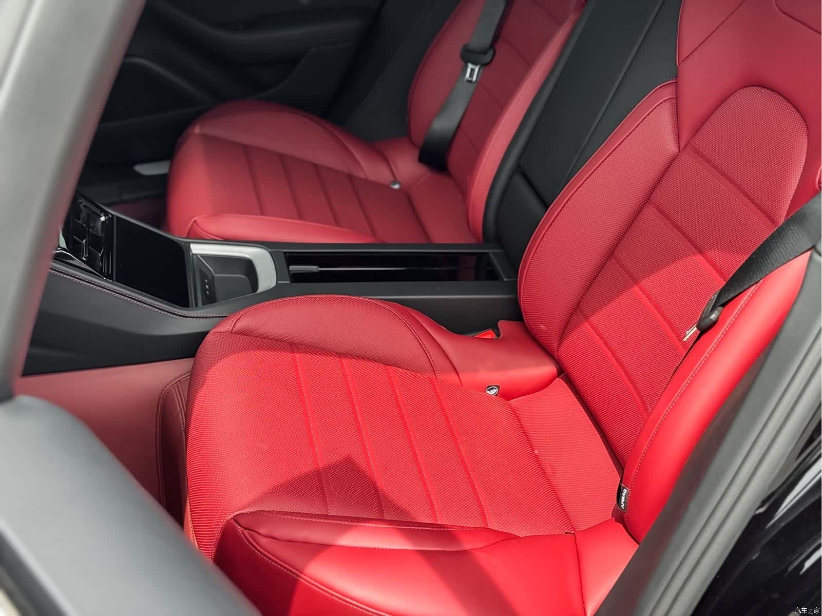 Porsche Panamera, 2025 11