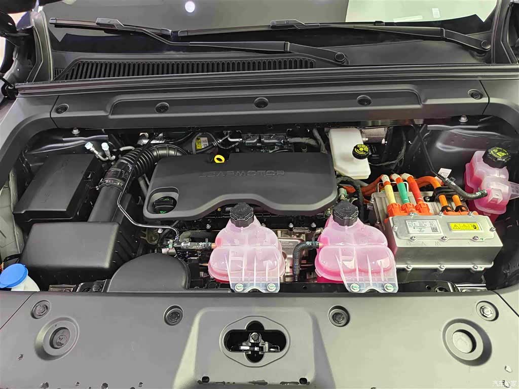 Leapmotor C16, 2025 16