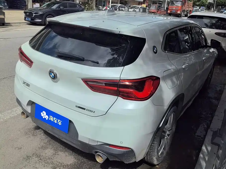 BMW X2