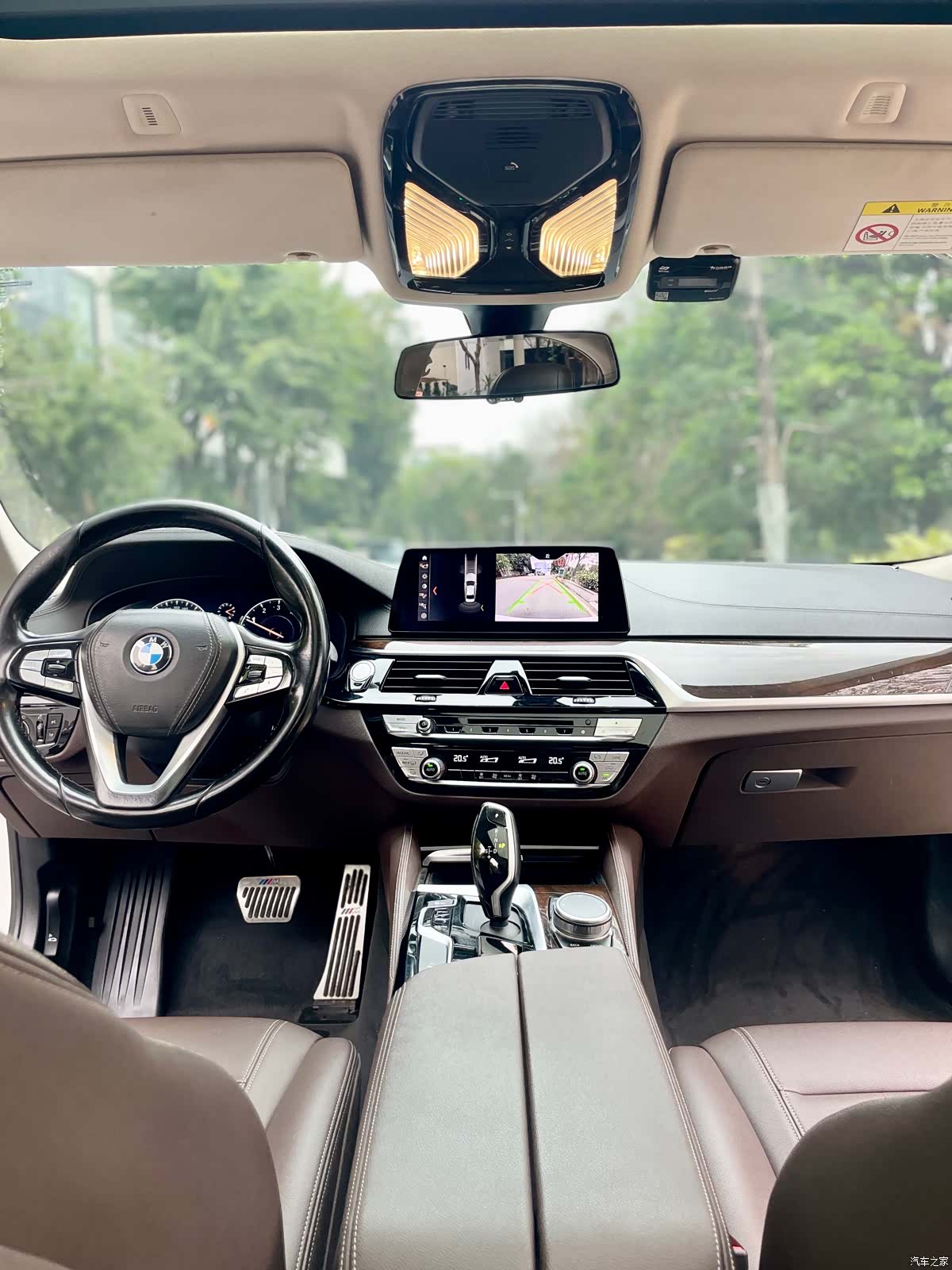 BMW 5 Series, 2019 35