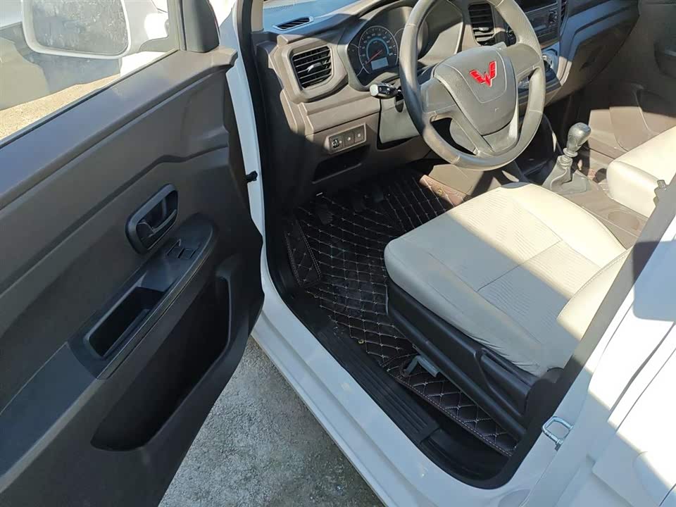Wuling Wuling Hongguang V