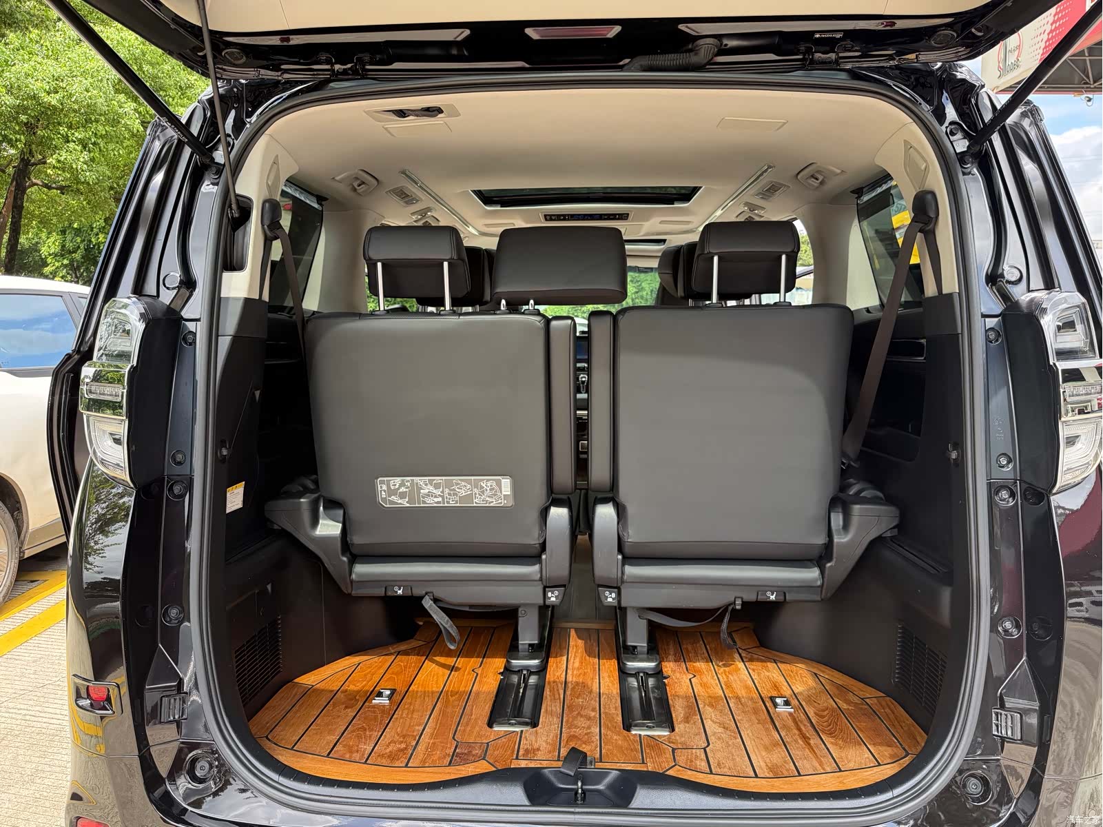 Toyota Vellfire, 2020 27