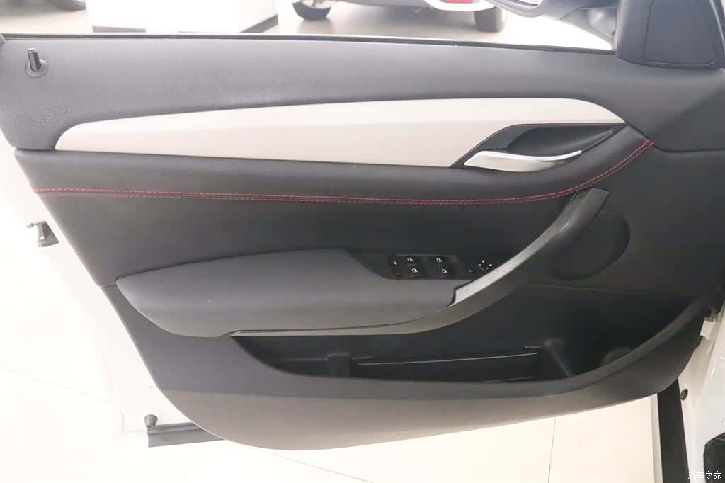BMW X1, 2015 12