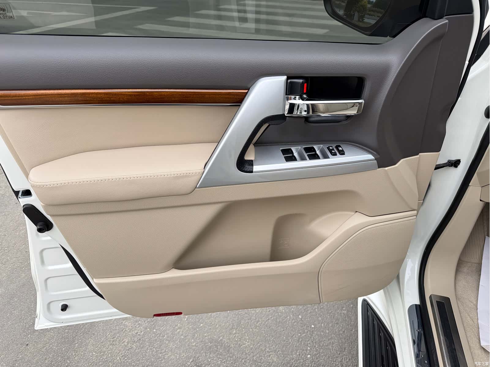 Toyota Land Cruiser, 2018 12