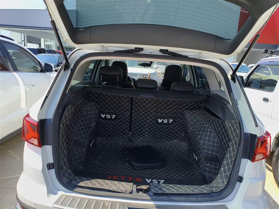 Jetta VS7