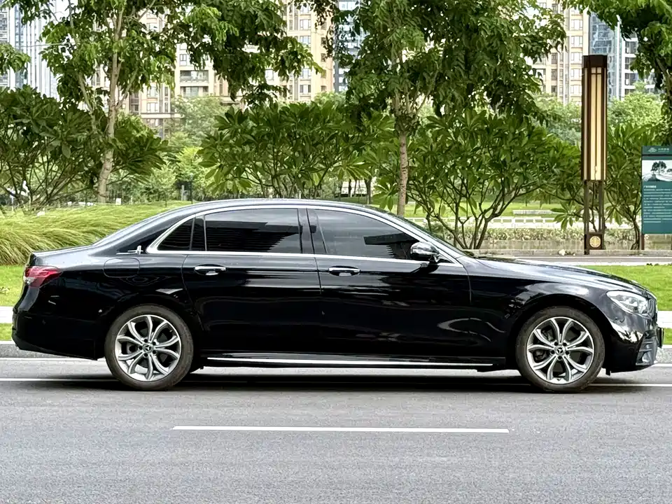 Mercedes-Benz E-class Mercedes-Benz E-class