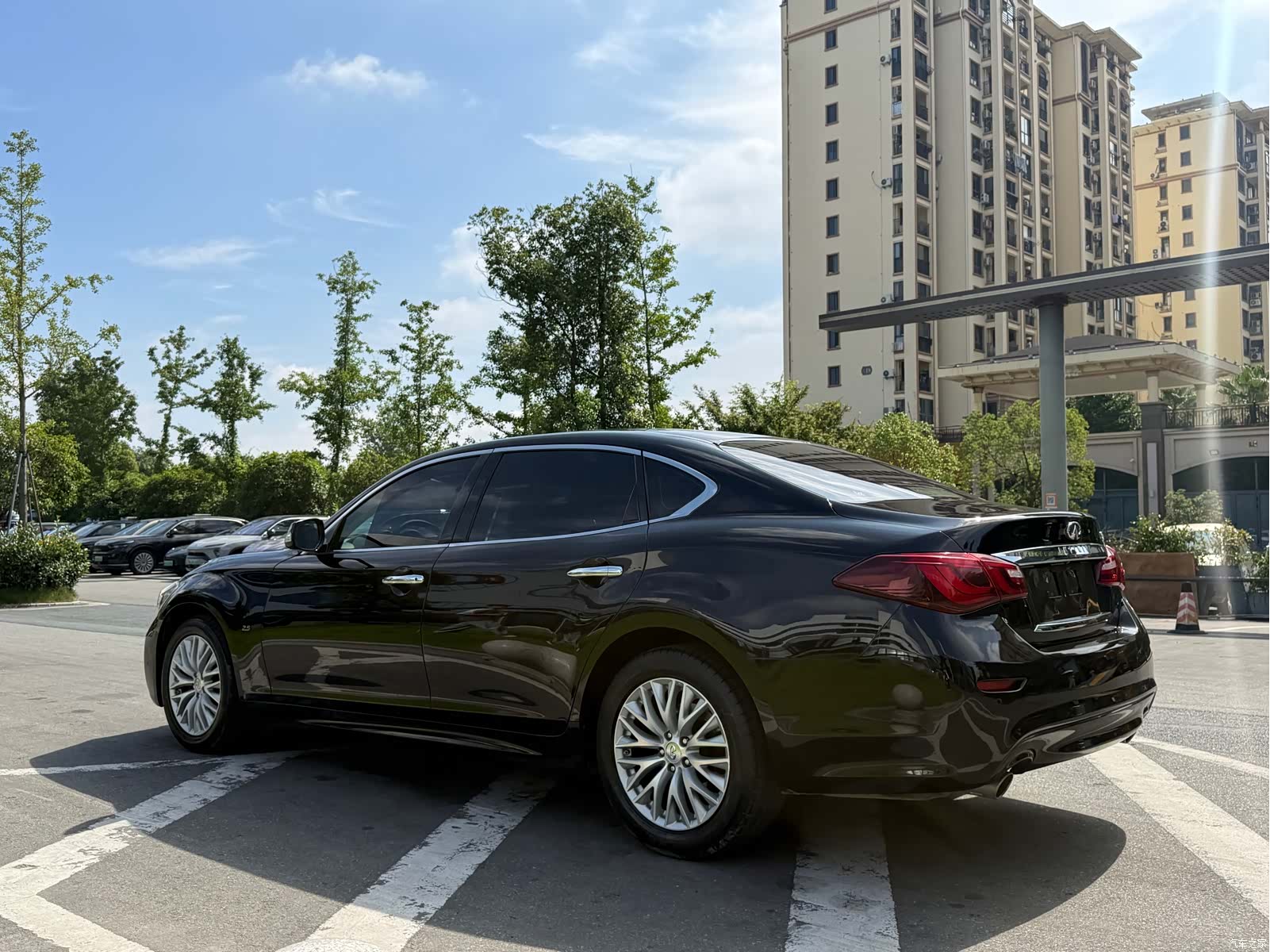 Infiniti Q70, 2015 6