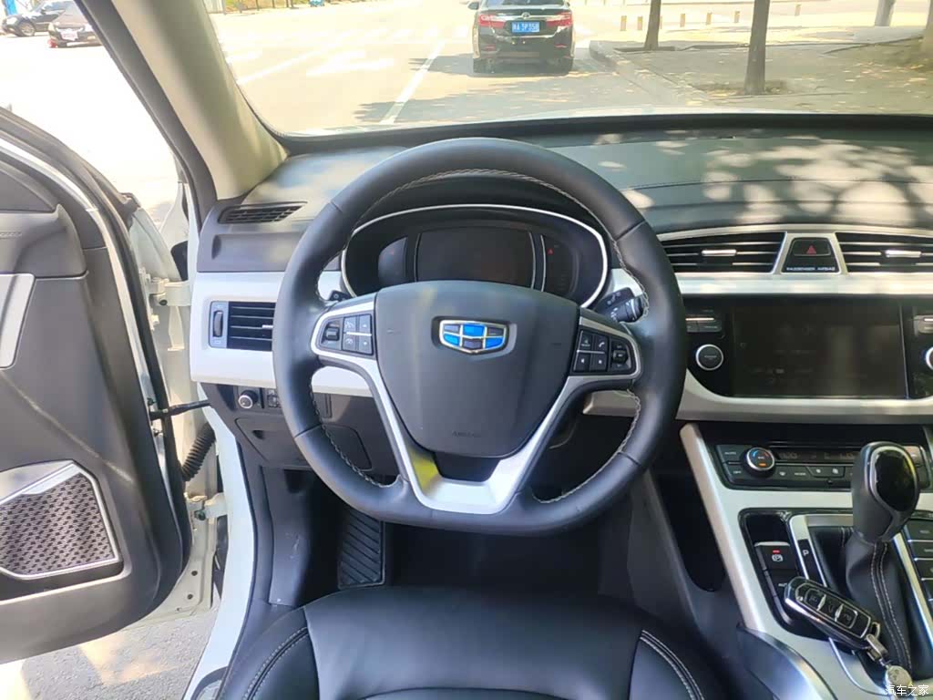 Geely Boyue, 2018 11
