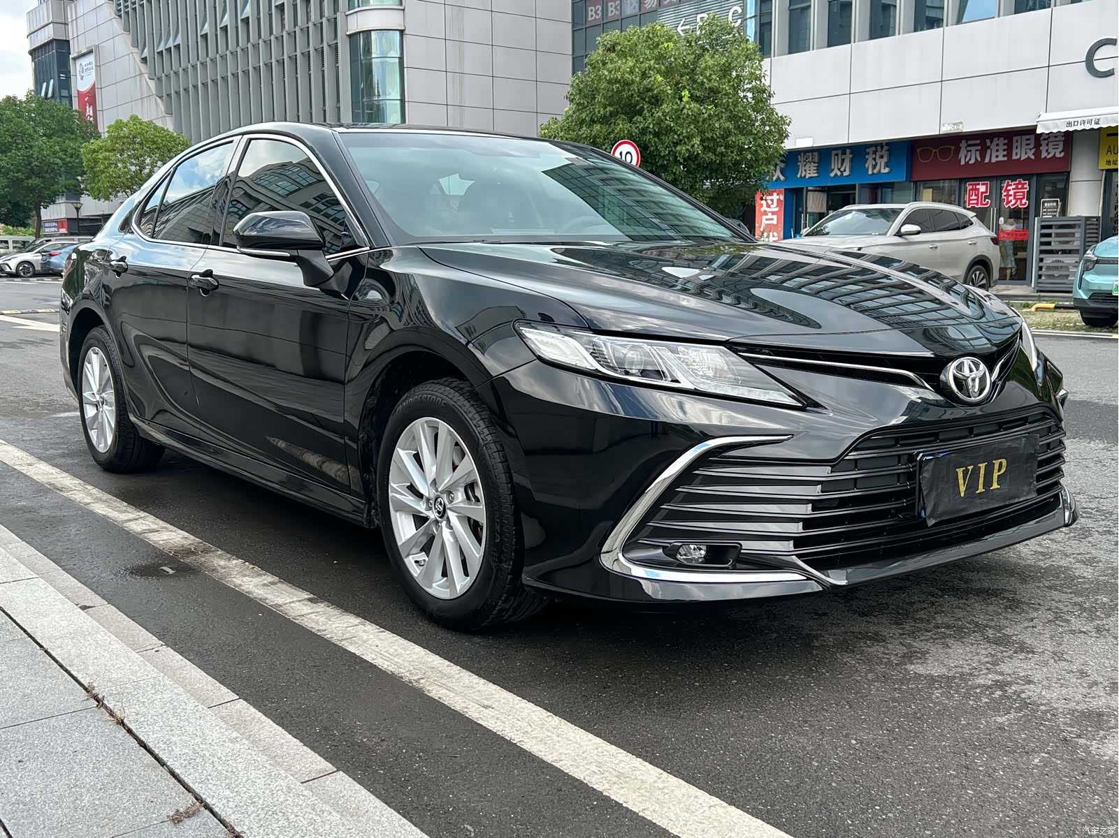 Toyota Camry, 2023 3