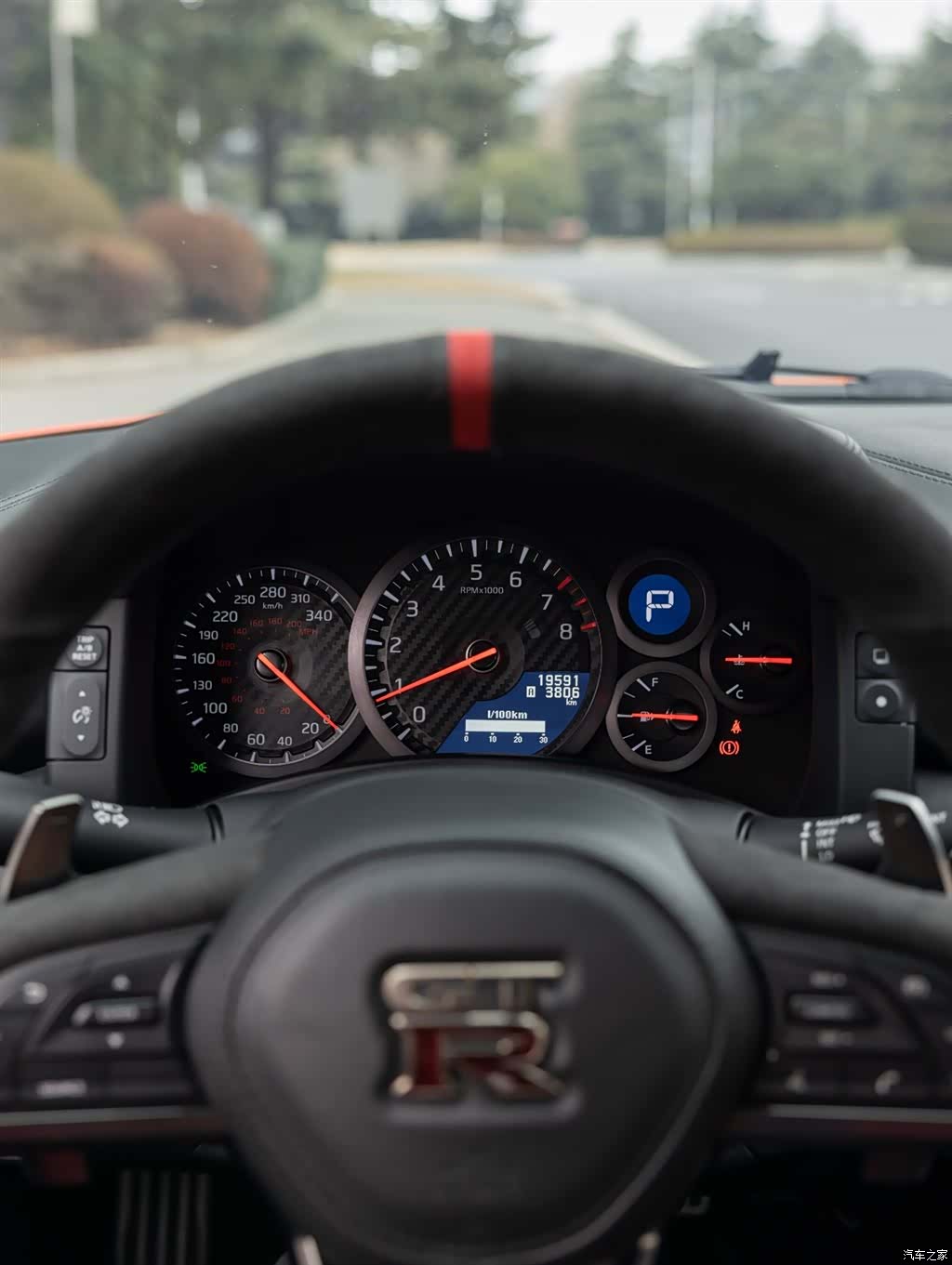 Nissan GT-R, 2018 14