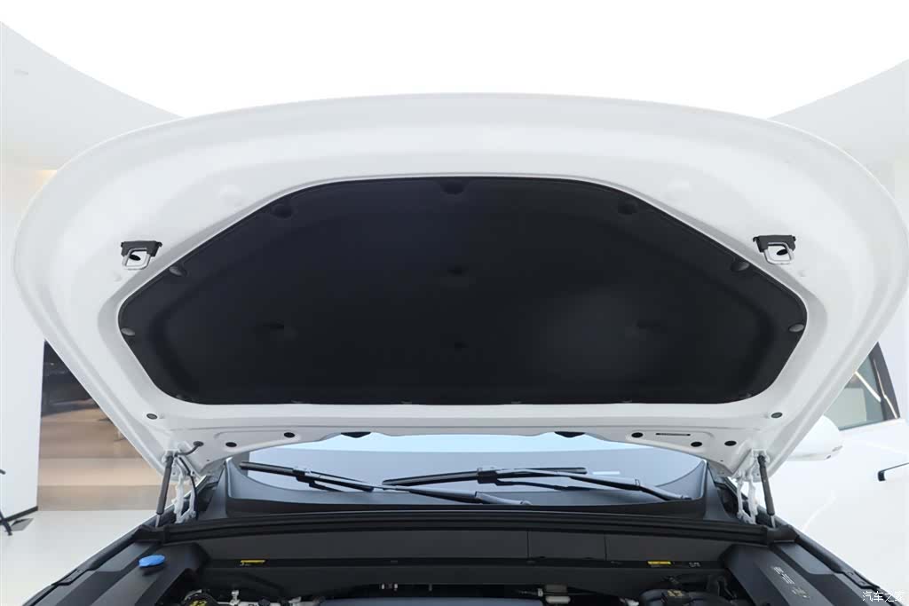 Li Auto L8, 2026 22
