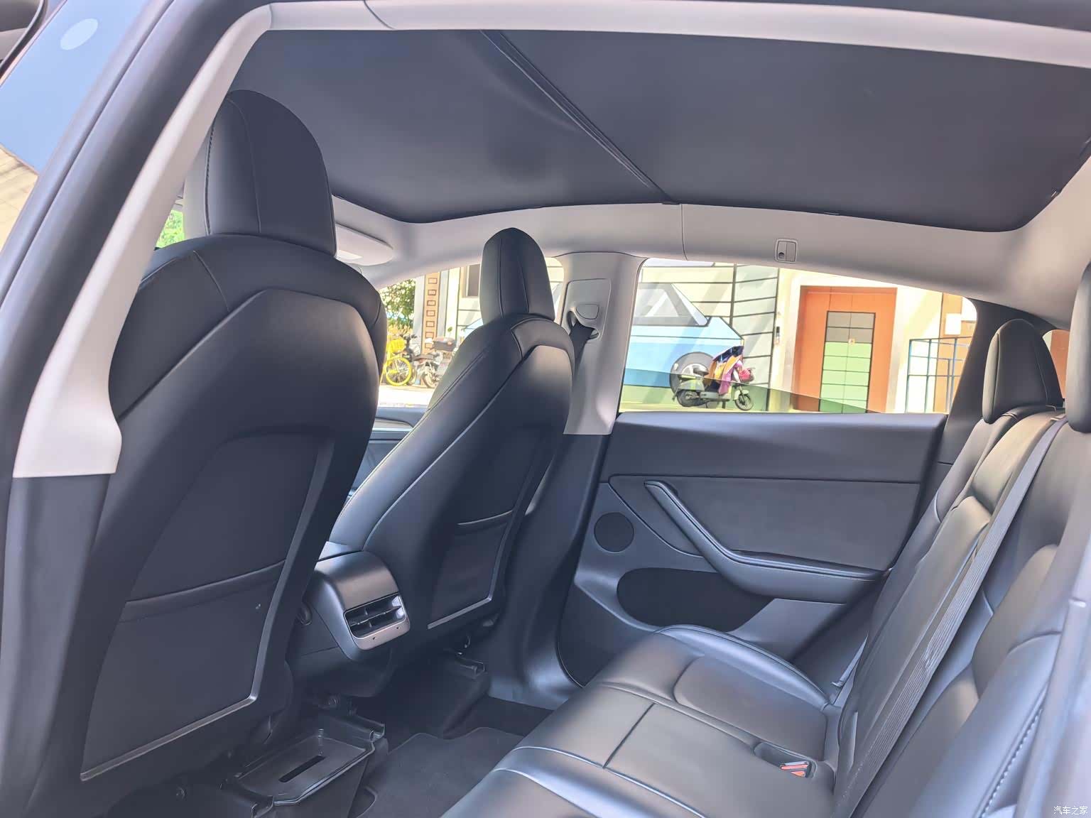 Tesla Model Y, 2022 6