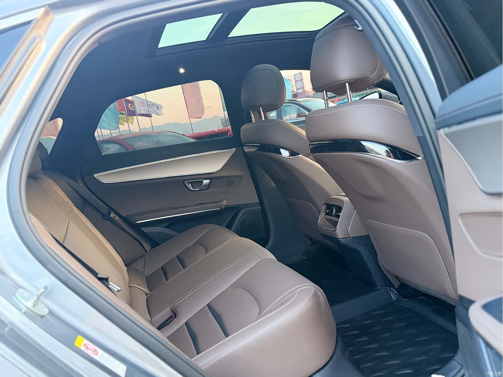 BYD Han, 2022 12