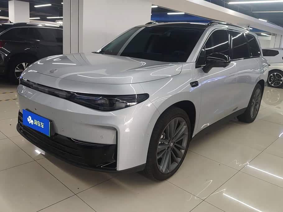 Leapmotor C16