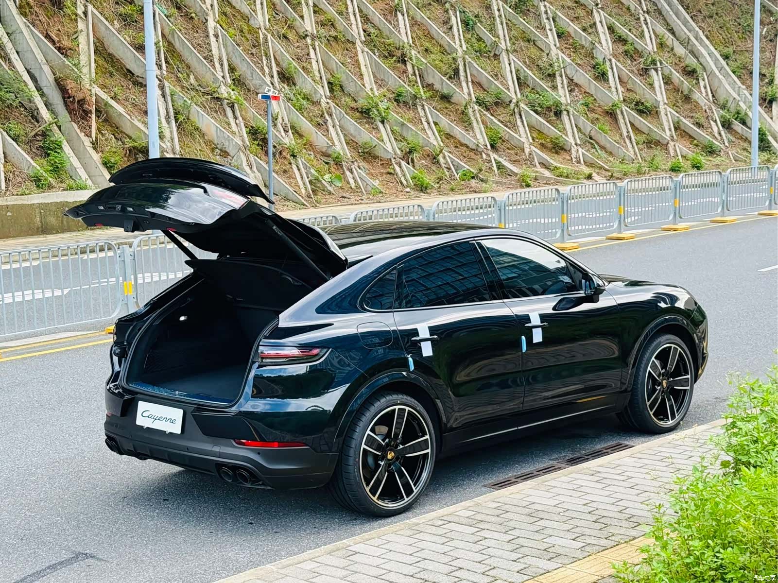 Porsche Cayenne, 2023 31