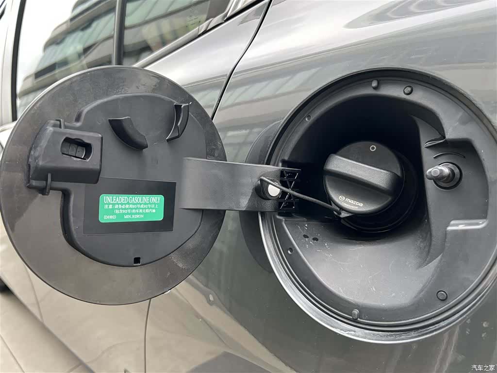 Mazda Mazda3, 2022 14