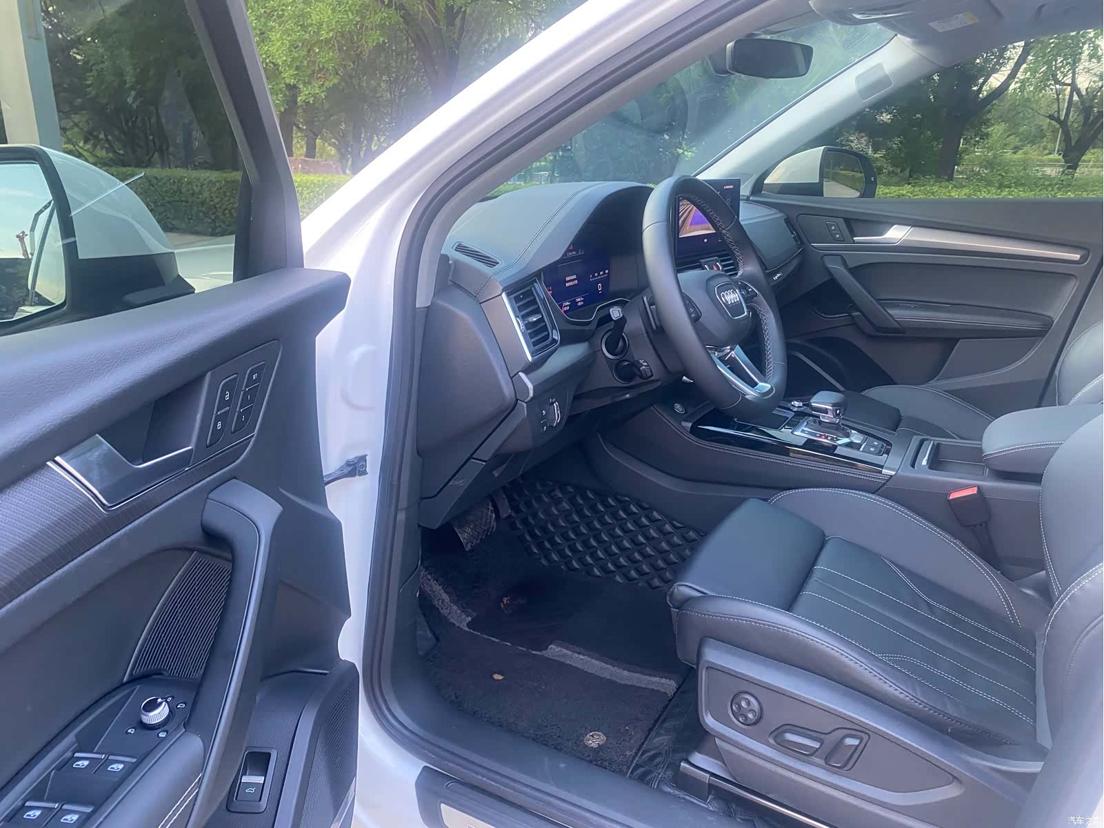Audi Q5L, 2023 4