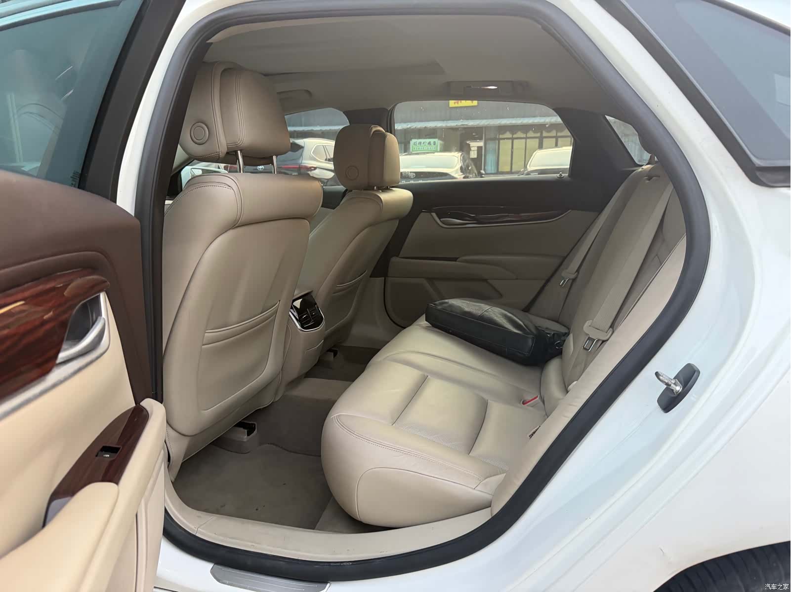 Cadillac XTS, 2015 все фото