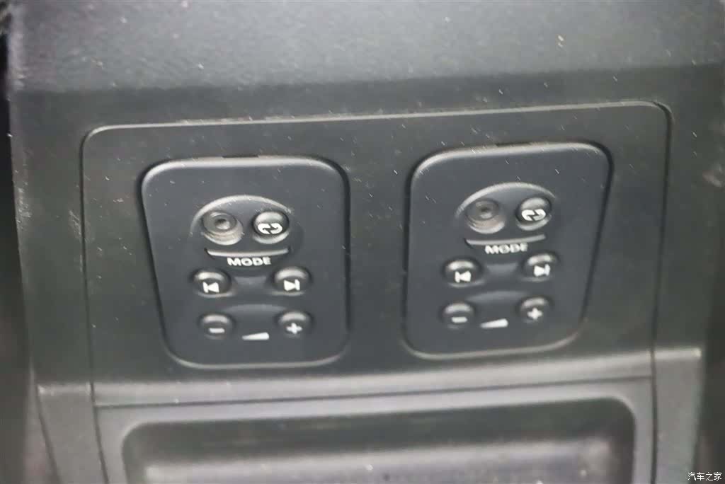 Land Rover 2, 2008 22