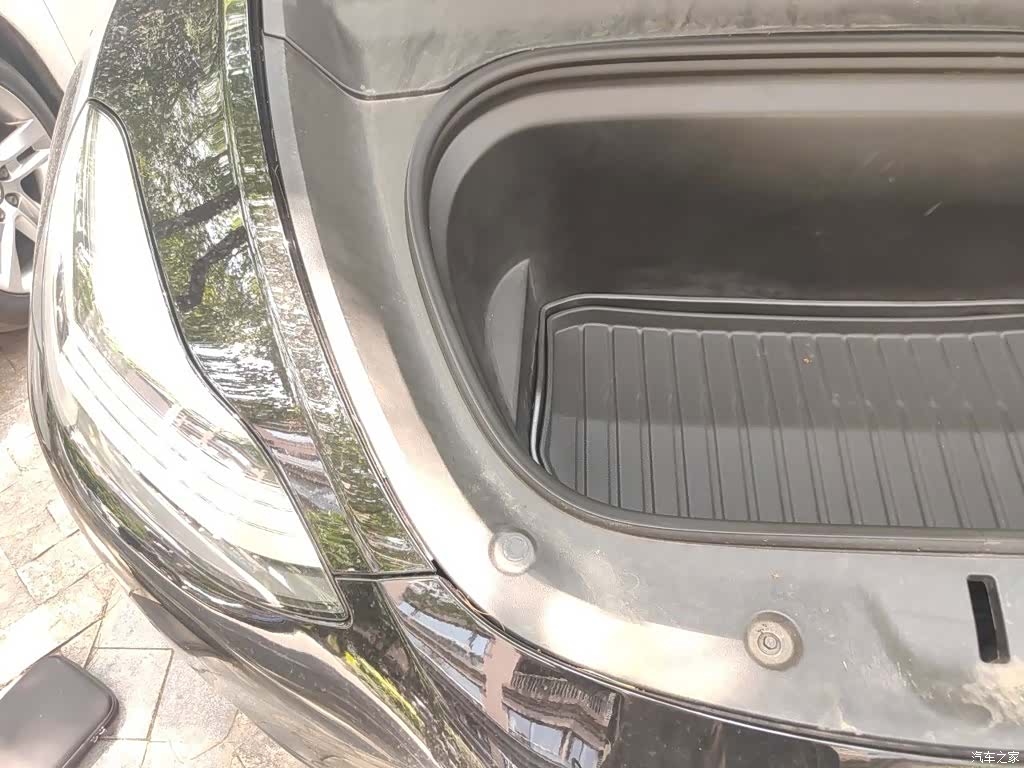 Tesla Model Y, 2021 20