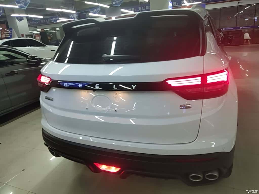 Geely Coolray, 2022 6