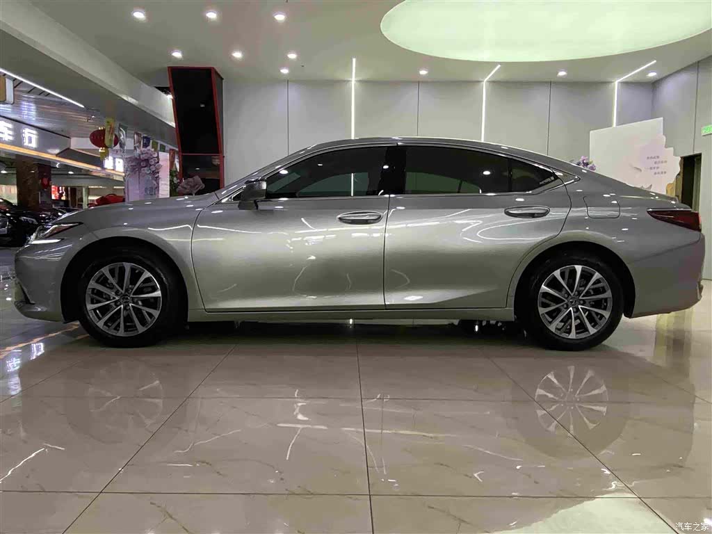 Lexus ES, 2024 6